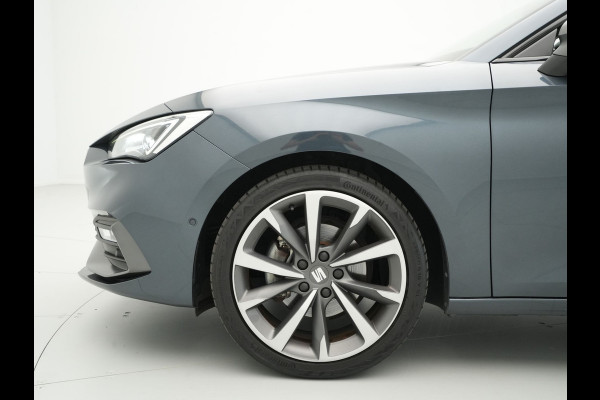 Seat Leon Sportstourer 1.5 TSI FR Launch Edition Navigatie Sideassist Stoelverwarming Parkassist Carplay 245