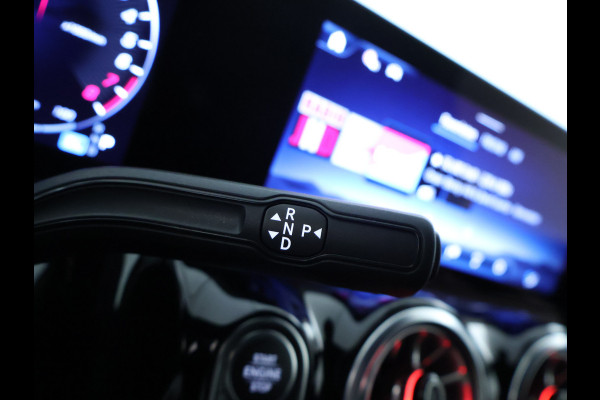 Mercedes-Benz GLA 250 e AMG Nightpakket Face Lift | Memory | Keyless Go | Stoel- en Stuurverwarming | Car Play | Sfeerverlichting | Inclusief 24 maanden Mercedes-Benz Certified garantie voor Europa.