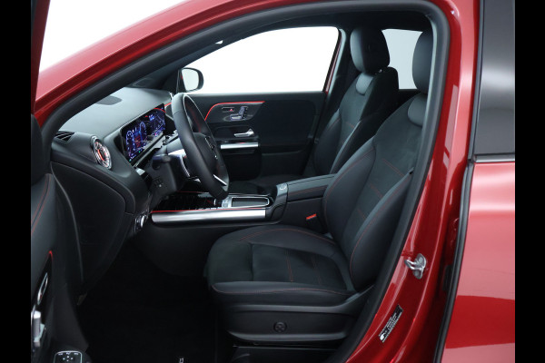 Mercedes-Benz GLA 250 e AMG Nightpakket Face Lift | Memory | Keyless Go | Stoel- en Stuurverwarming | Car Play | Sfeerverlichting | Inclusief 24 maanden Mercedes-Benz Certified garantie voor Europa.