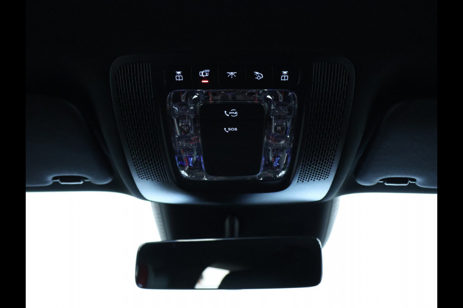 Mercedes-Benz GLA 250 e AMG Nightpakket Face Lift | Memory | Keyless Go | Stoel- en Stuurverwarming | Car Play | Sfeerverlichting | Inclusief 24 maanden Mercedes-Benz Certified garantie voor Europa.