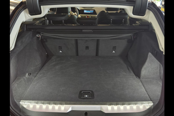 BMW 3 Serie Touring 330e | 360 CAMERA | SPORTSTOELEN | HEAD UP | KEYLESS ENTRY |
