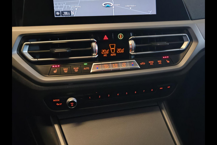 BMW 3 Serie Touring 330e | 360 CAMERA | SPORTSTOELEN | HEAD UP | KEYLESS ENTRY |