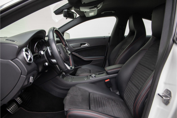 Mercedes-Benz CLA-Klasse 180 AMG Line, Aut7, Navi, Camera, 2019