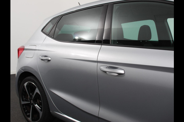 Seat Ibiza 1.0 EcoTSI 116 pk DSG FR | Climate control | Adaptieve cruise control | Parkeersensoren | Achteruitrijcamera | LED | Keyless | Verwarmde voorstoelen | Apple Carplay/ Android Auto