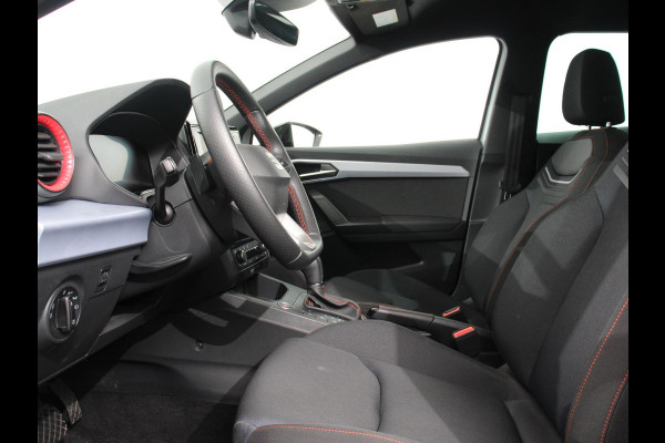 Seat Ibiza 1.0 EcoTSI 116 pk DSG FR | Climate control | Adaptieve cruise control | Parkeersensoren | Achteruitrijcamera | LED | Keyless | Verwarmde voorstoelen | Apple Carplay/ Android Auto
