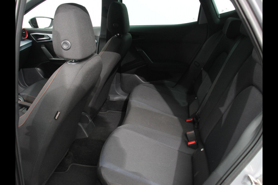 Seat Ibiza 1.0 EcoTSI 116 pk DSG FR | Climate control | Adaptieve cruise control | Parkeersensoren | Achteruitrijcamera | LED | Keyless | Verwarmde voorstoelen | Apple Carplay/ Android Auto