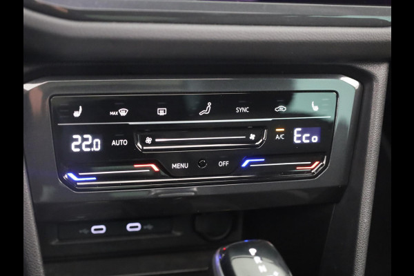 Volkswagen Tiguan 1.4 TSI eHybrid R-Line Business 245PK PHEV | Panorama dak | Trekhaak wegklapbaar | Assistentie pakket | Head up display | Parkeercamera |