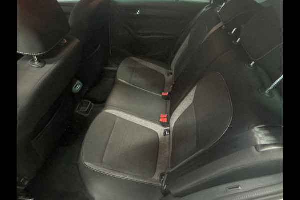 Škoda Fabia Combi 1.0 TSI Business Edition Clima, Stoelverwarming, Camera, Trekhaak