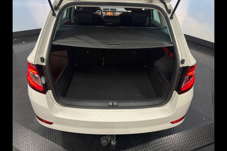 Škoda Fabia Combi 1.0 TSI Business Edition Clima, Stoelverwarming, Camera, Trekhaak