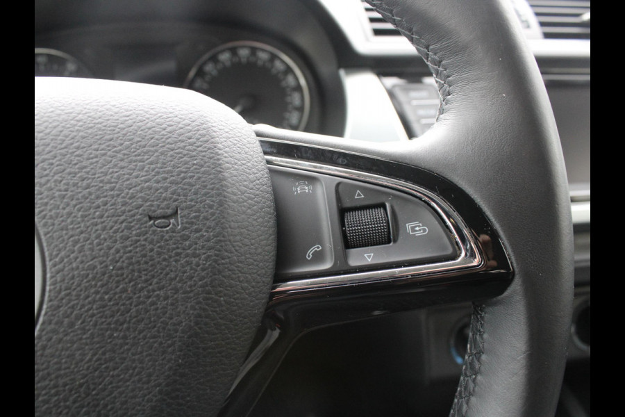 Škoda Fabia 1.0 Ambition | NAVIGATIE | 12 MAANDEN BOVAG GARANTIE |