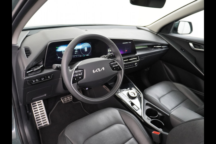 Kia Niro EV 64,8 kWh 218 pk Full-Options Executive Leer+Elektr.+Geheug. Adap.Cruise Schuif/Kanteldak HUD Camera Apple Carplay Android Auto H Stoelverwarming/ventilatie/koeling Stuur+Achterbankverwarming 3 fase 11kw thuis laden Origineel Nederlandse Auto Fabrieksgarantie tot 30-5-2031! Grootste Accu  51.000 nieuw! tot 750 Trekvermogen!