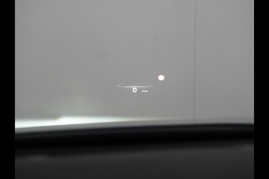 Kia Niro EV 64,8 kWh 218 pk Full-Options Executive Leer+Elektr.+Geheug. Adap.Cruise Schuif/Kanteldak HUD Camera Apple Carplay Android Auto H Stoelverwarming/ventilatie/koeling Stuur+Achterbankverwarming 3 fase 11kw thuis laden Origineel Nederlandse Auto Fabrieksgarantie tot 30-5-2031! Grootste Accu  51.000 nieuw! tot 750 Trekvermogen!