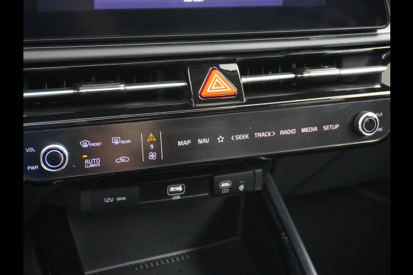 Kia Niro EV 64,8 kWh 218 pk Full-Options Executive Leer+Elektr.+Geheug. Adap.Cruise Schuif/Kanteldak HUD Camera Apple Carplay Android Auto H Stoelverwarming/ventilatie/koeling Stuur+Achterbankverwarming 3 fase 11kw thuis laden Origineel Nederlandse Auto Fabrieksgarantie tot 30-5-2031! Grootste Accu  51.000 nieuw! tot 750 Trekvermogen!