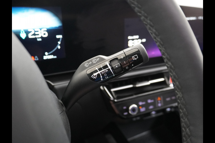 Kia Niro EV 64,8 kWh 218 pk Full-Options Executive Leer+Elektr.+Geheug. Adap.Cruise Schuif/Kanteldak HUD Camera Apple Carplay Android Auto H Stoelverwarming/ventilatie/koeling Stuur+Achterbankverwarming 3 fase 11kw thuis laden Origineel Nederlandse Auto Fabrieksgarantie tot 30-5-2031! Grootste Accu  51.000 nieuw! tot 750 Trekvermogen!