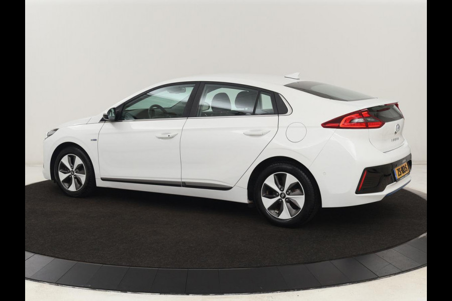 Hyundai IONIQ 1.6 GDI Comfort | Adaptive cruise | Camera | Keyless | Carplay | Navigatie | Infinity Sound | Parkeerhulp | Climate control | Bluetooth | Hybrid