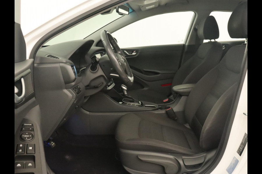 Hyundai IONIQ 1.6 GDI Comfort | Adaptive cruise | Camera | Keyless | Carplay | Navigatie | Infinity Sound | Parkeerhulp | Climate control | Bluetooth | Hybrid