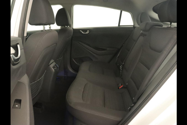 Hyundai IONIQ 1.6 GDI Comfort | Adaptive cruise | Camera | Keyless | Carplay | Navigatie | Infinity Sound | Parkeerhulp | Climate control | Bluetooth | Hybrid