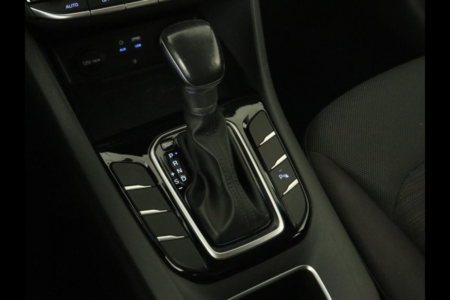 Hyundai IONIQ 1.6 GDI Comfort | Adaptive cruise | Camera | Keyless | Carplay | Navigatie | Infinity Sound | Parkeerhulp | Climate control | Bluetooth | Hybrid