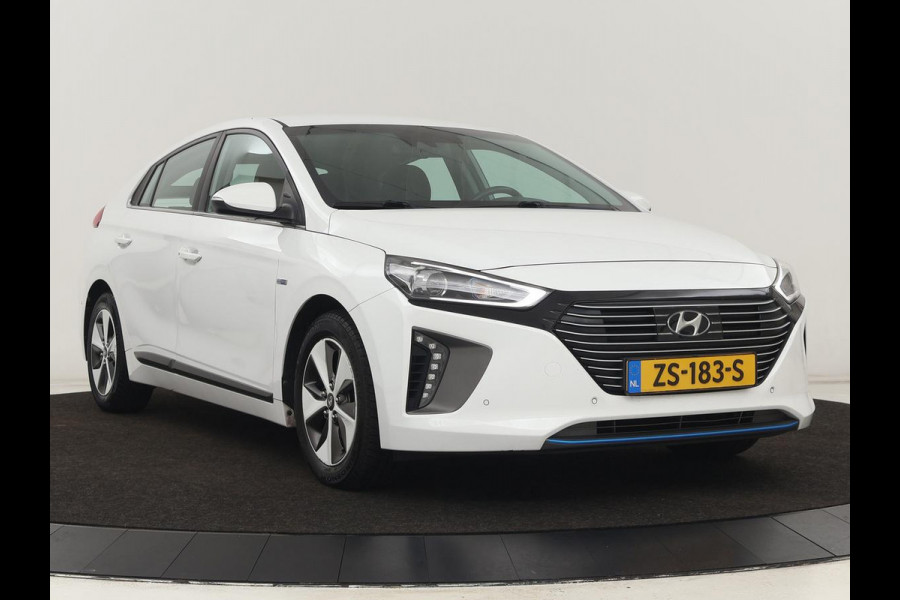 Hyundai IONIQ 1.6 GDI Comfort | Adaptive cruise | Camera | Keyless | Carplay | Navigatie | Infinity Sound | Parkeerhulp | Climate control | Bluetooth | Hybrid