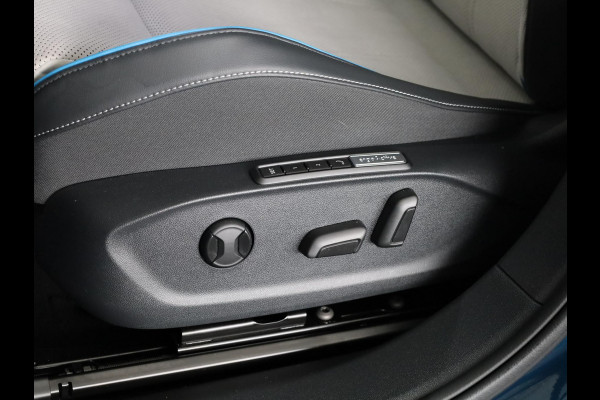 Volkswagen ID.7 Pro Business 77 kWh 285PK | Navigatie | Camera | Harman Kardon | Elektrische klep | Warmtepomp