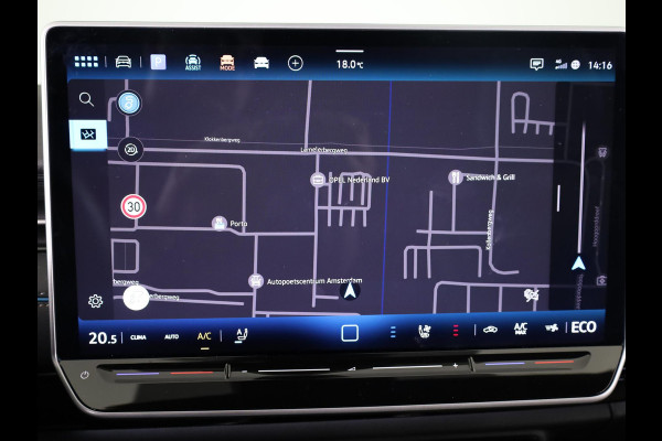 Volkswagen ID.7 Pro Business 77 kWh 285PK | Navigatie | Camera | Harman Kardon | Elektrische klep | Warmtepomp