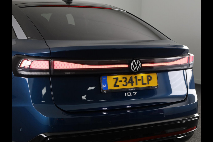 Volkswagen ID.7 Pro Business 77 kWh 285PK | Navigatie | Camera | Harman Kardon | Elektrische klep | Warmtepomp