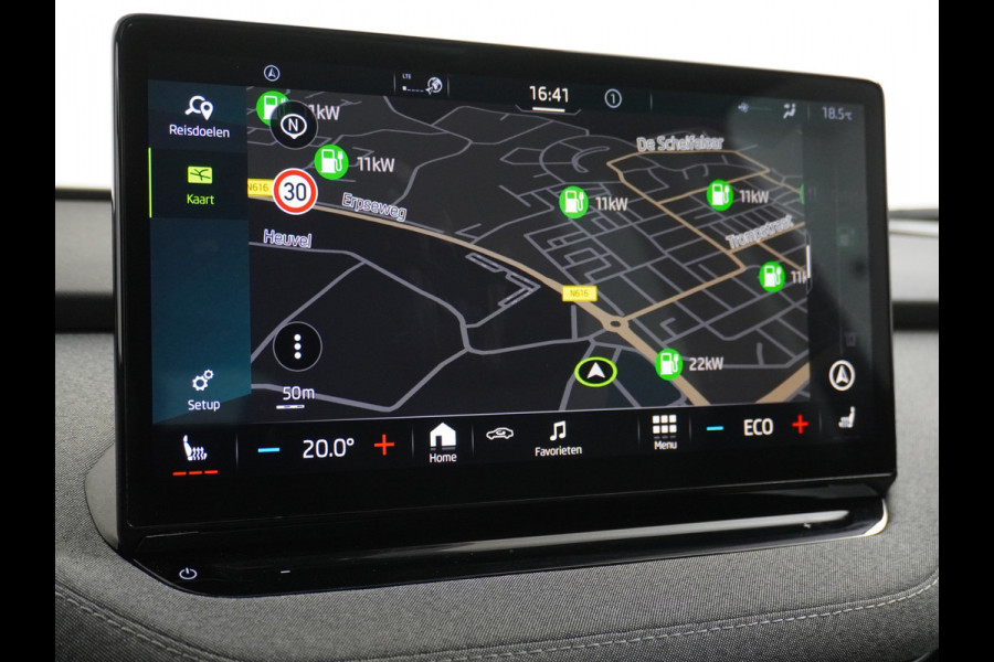 Škoda ENYAQ iV 60 Pano-dak Warmtepomp Camera Apple Carplay Android Auto Navi Ecc Cruise Control Pdc Keyless Advanced Stoelverwarming DAB Led Ecc Achter Privacy Glas Lmv Origineel Nederlandse Auto Nieuwprijs €46.625,-