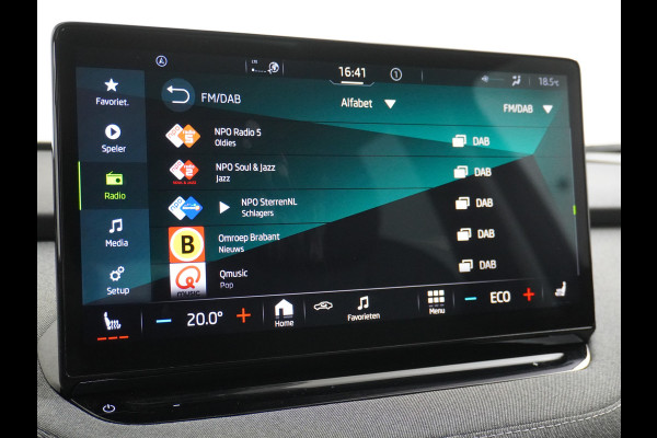 Škoda ENYAQ iV 60 Pano-dak Warmtepomp Camera Apple Carplay Android Auto Navi Ecc Cruise Control Pdc Keyless Advanced Stoelverwarming DAB Led Ecc Achter Privacy Glas Lmv Origineel Nederlandse Auto Nieuwprijs €46.625,-