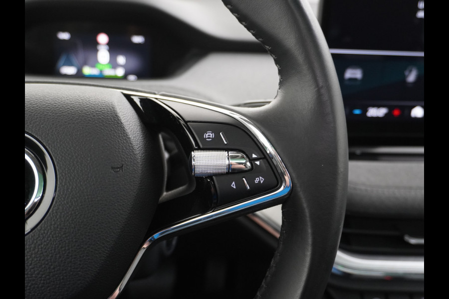 Škoda ENYAQ iV 60 Pano-dak Warmtepomp Camera Apple Carplay Android Auto Navi Ecc Cruise Control Pdc Keyless Advanced Stoelverwarming DAB Led Ecc Achter Privacy Glas Lmv Origineel Nederlandse Auto Nieuwprijs €46.625,-