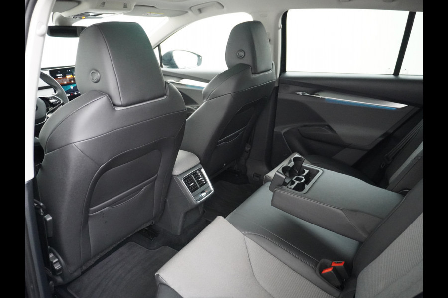 Škoda ENYAQ iV 60 Pano-dak Warmtepomp Camera Apple Carplay Android Auto Navi Ecc Cruise Control Pdc Keyless Advanced Stoelverwarming DAB Led Ecc Achter Privacy Glas Lmv Origineel Nederlandse Auto Nieuwprijs €46.625,-