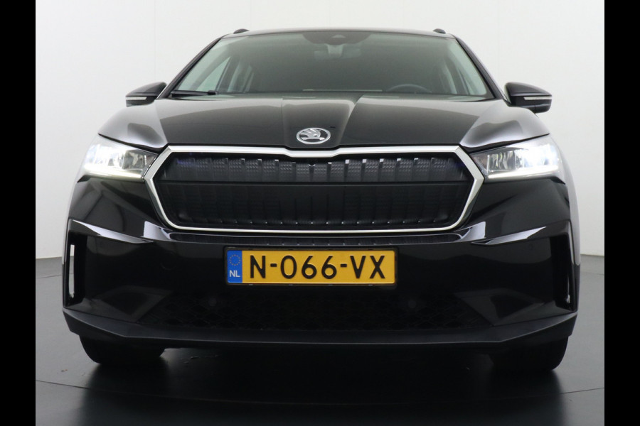 Škoda ENYAQ iV 60 Pano-dak Warmtepomp Camera Apple Carplay Android Auto Navi Ecc Cruise Control Pdc Keyless Advanced Stoelverwarming DAB Led Ecc Achter Privacy Glas Lmv Origineel Nederlandse Auto Nieuwprijs €46.625,-