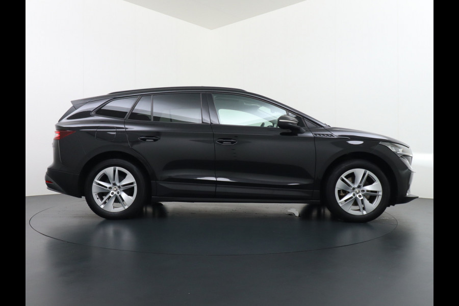 Škoda ENYAQ iV 60 Pano-dak Warmtepomp Camera Apple Carplay Android Auto Navi Ecc Cruise Control Pdc Keyless Advanced Stoelverwarming DAB Led Ecc Achter Privacy Glas Lmv Origineel Nederlandse Auto Nieuwprijs €46.625,-