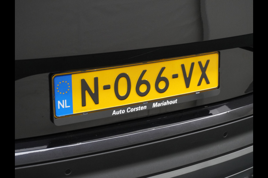 Škoda ENYAQ iV 60 Pano-dak Warmtepomp Camera Apple Carplay Android Auto Navi Ecc Cruise Control Pdc Keyless Advanced Stoelverwarming DAB Led Ecc Achter Privacy Glas Lmv Origineel Nederlandse Auto Nieuwprijs €46.625,-