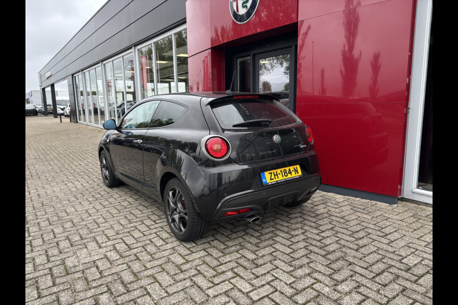Alfa Romeo MiTo TwinAir | 17" Velgen | Navigatie | Cruise Control Let op auto niet altijd aanwezig Alfa Romeo MiTo TwinAir | 17" Velgen | Navigatie | Cruise Control Let op auto niet altijd aanwezig