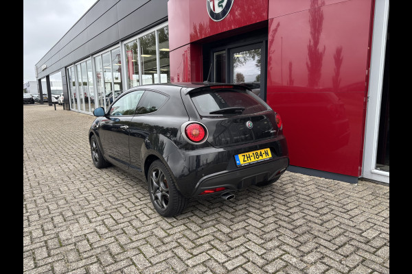 Alfa Romeo MiTo TwinAir | 17" Velgen | Navigatie | Cruise Control Let op auto niet altijd aanwezig Alfa Romeo MiTo TwinAir | 17" Velgen | Navigatie | Cruise Control Let op auto niet altijd aanwezig