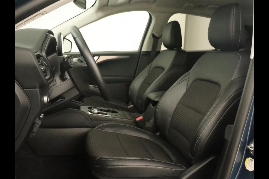 Ford Kuga 2.5 PHEV Titanium X | Trekhaak | Stoelverwarming | Camera | Carplay | Half leder | Achterbankverwarming | Navigatie | Full LED | Climate control | Parkeerhulp | Keyless | B&O Sound | Plug In