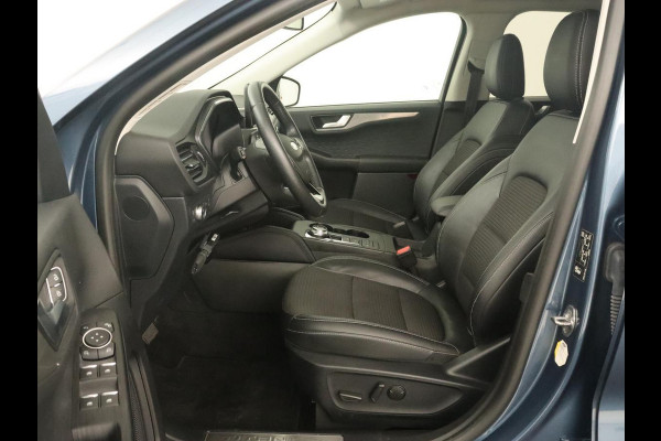Ford Kuga 2.5 PHEV Titanium X | Trekhaak | Stoelverwarming | Camera | Carplay | Half leder | Achterbankverwarming | Navigatie | Full LED | Climate control | Parkeerhulp | Keyless | B&O Sound | Plug In