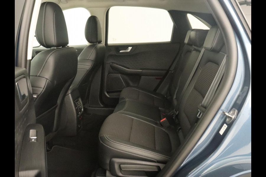 Ford Kuga 2.5 PHEV Titanium X | Trekhaak | Stoelverwarming | Camera | Carplay | Half leder | Achterbankverwarming | Navigatie | Full LED | Climate control | Parkeerhulp | Keyless | B&O Sound | Plug In