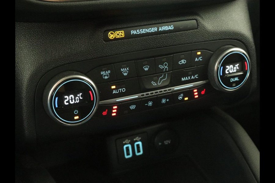 Ford Kuga 2.5 PHEV Titanium X | Trekhaak | Stoelverwarming | Camera | Carplay | Half leder | Achterbankverwarming | Navigatie | Full LED | Climate control | Parkeerhulp | Keyless | B&O Sound | Plug In