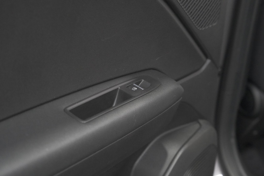 Renault Captur Mild Hybrid 160 Techno | Pack Winter | Camera | Adaptieve Cruise Control | Apple Carplay