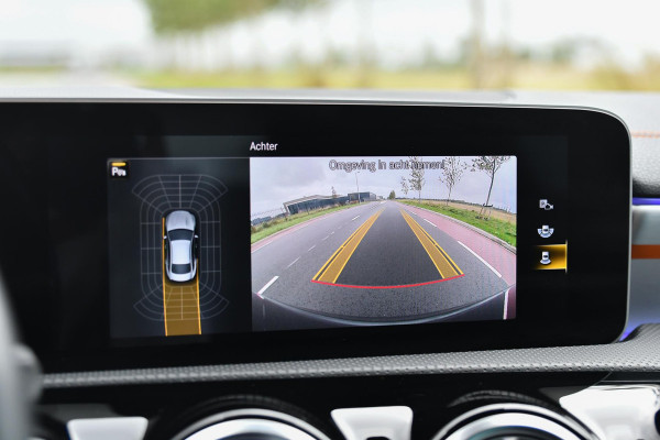 Mercedes-Benz CLA-Klasse 200 AMG Edition 1. Pano, Burm, Camera, Sfeer, CarPlay!