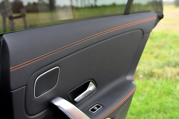 Mercedes-Benz CLA-Klasse 200 AMG Edition 1. Pano, Burm, Camera, Sfeer, CarPlay!