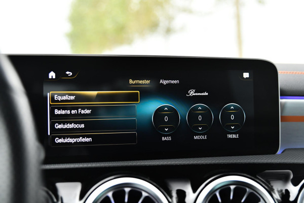 Mercedes-Benz CLA-Klasse 200 AMG Edition 1. Pano, Burm, Camera, Sfeer, CarPlay!