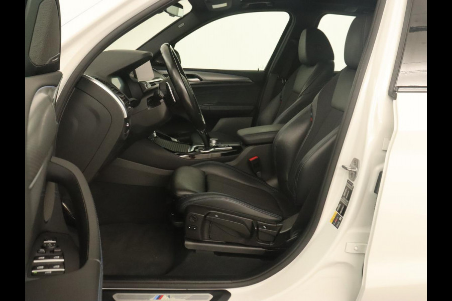 BMW X3 xDrive30e M Sport | 360 Camera | Harman/Kardon | Stoelverwarming | 20'' | Sportstoelen | Sfeerverlichting | Half leder | Navigatie | Live Cockpit | Keyless | PHEV | Plug In