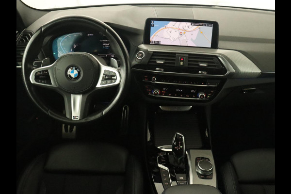 BMW X3 xDrive30e M Sport | 360 Camera | Harman/Kardon | Stoelverwarming | 20'' | Sportstoelen | Sfeerverlichting | Half leder | Navigatie | Live Cockpit | Keyless | PHEV | Plug In