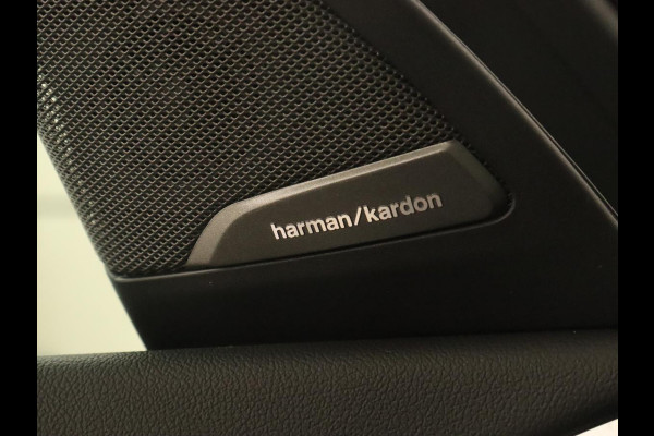 BMW X3 xDrive30e M Sport | 360 Camera | Harman/Kardon | Stoelverwarming | 20'' | Sportstoelen | Sfeerverlichting | Half leder | Navigatie | Live Cockpit | Keyless | PHEV | Plug In