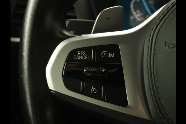 BMW X3 xDrive30e M Sport | 360 Camera | Harman/Kardon | Stoelverwarming | 20'' | Sportstoelen | Sfeerverlichting | Half leder | Navigatie | Live Cockpit | Keyless | PHEV | Plug In