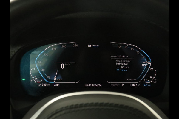 BMW X3 xDrive30e M Sport | 360 Camera | Harman/Kardon | Stoelverwarming | 20'' | Sportstoelen | Sfeerverlichting | Half leder | Navigatie | Live Cockpit | Keyless | PHEV | Plug In