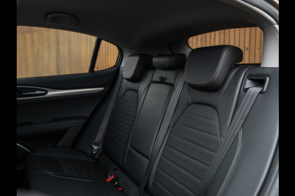 Alfa Romeo Stelvio 2.2d Super | Camera | Grote Navi