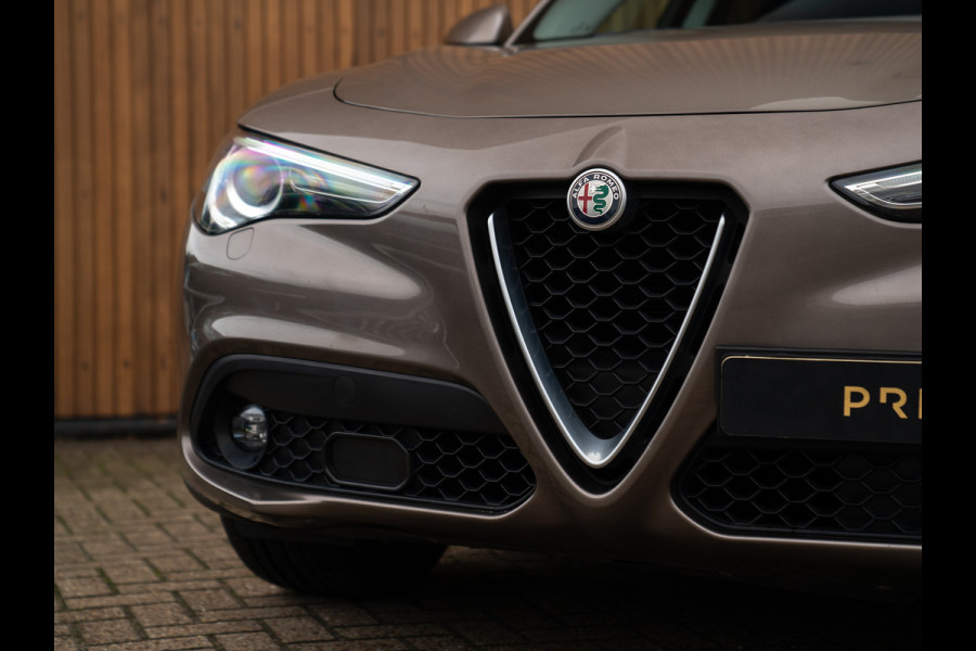 Alfa Romeo Stelvio 2.2d Super | Camera | Grote Navi